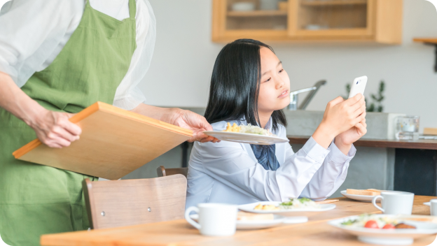 食べるものがなくお困りの方のイメージ
